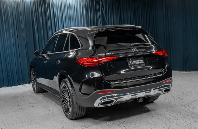 new 2024 Mercedes-Benz GLC 300 car, priced at $59,425