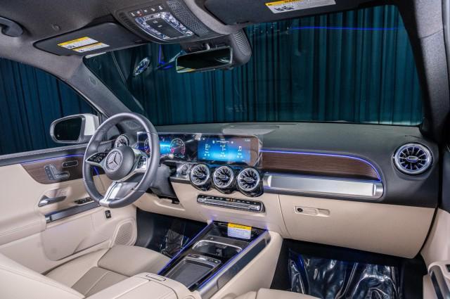 new 2025 Mercedes-Benz GLB 250 car, priced at $47,470