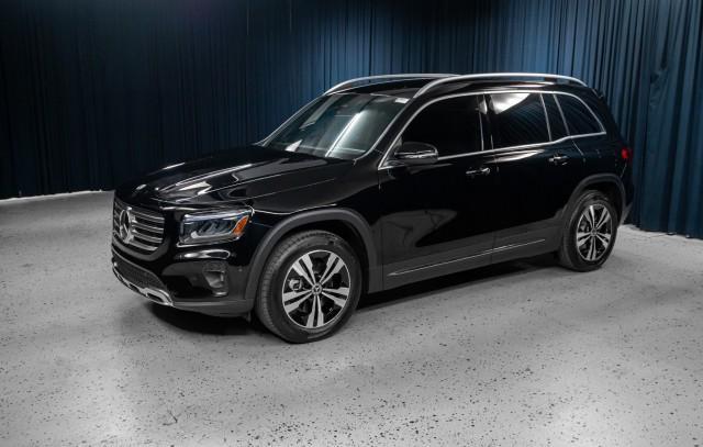 new 2025 Mercedes-Benz GLB 250 car, priced at $47,145