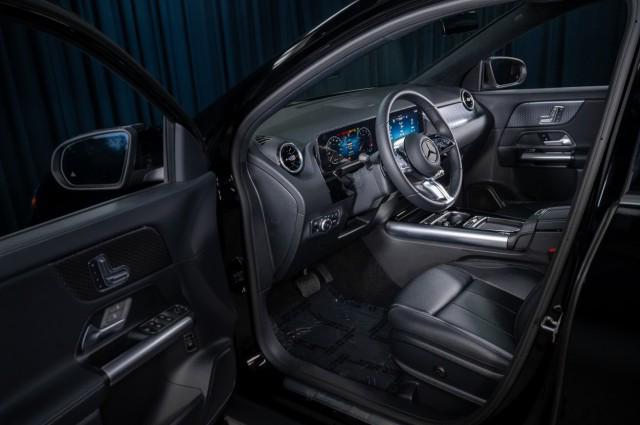 new 2025 Mercedes-Benz GLA 250 car, priced at $42,250