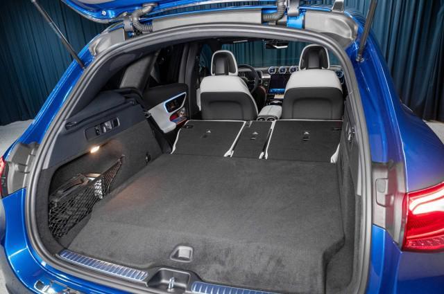 new 2025 Mercedes-Benz GLC 350e car, priced at $71,925