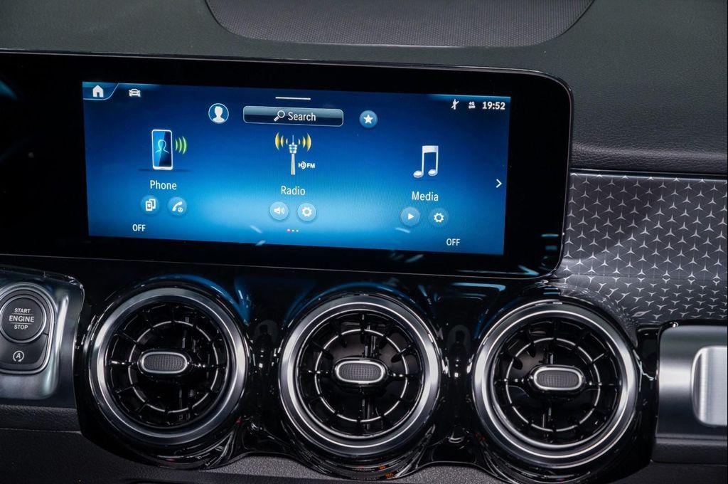 new 2026 Mercedes-Benz GLB 250 car, priced at $47,615