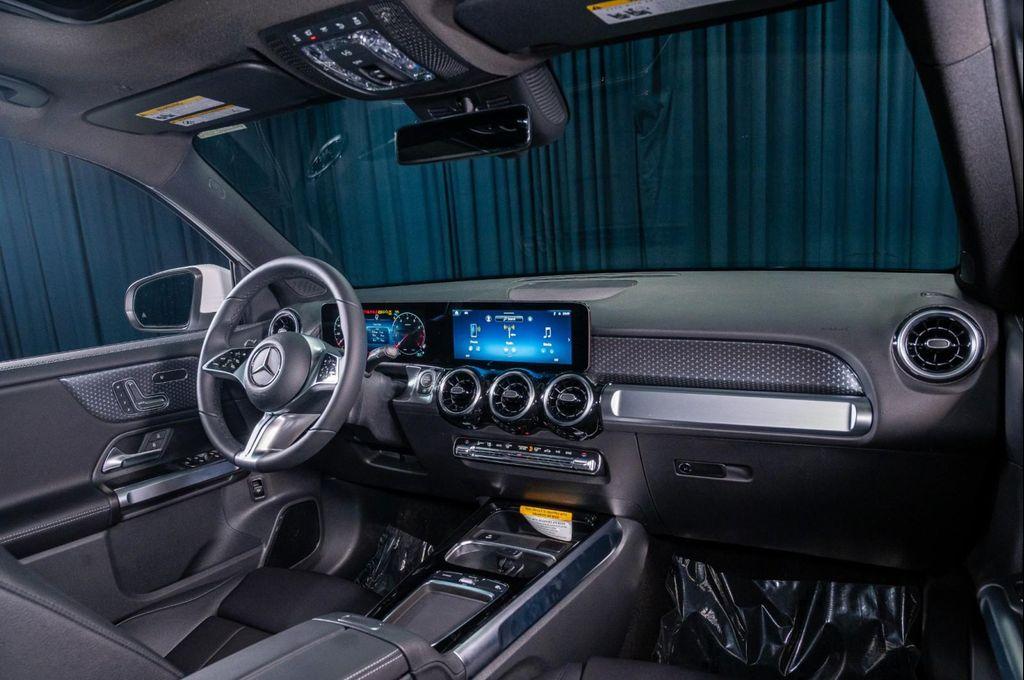 new 2026 Mercedes-Benz GLB 250 car, priced at $47,615