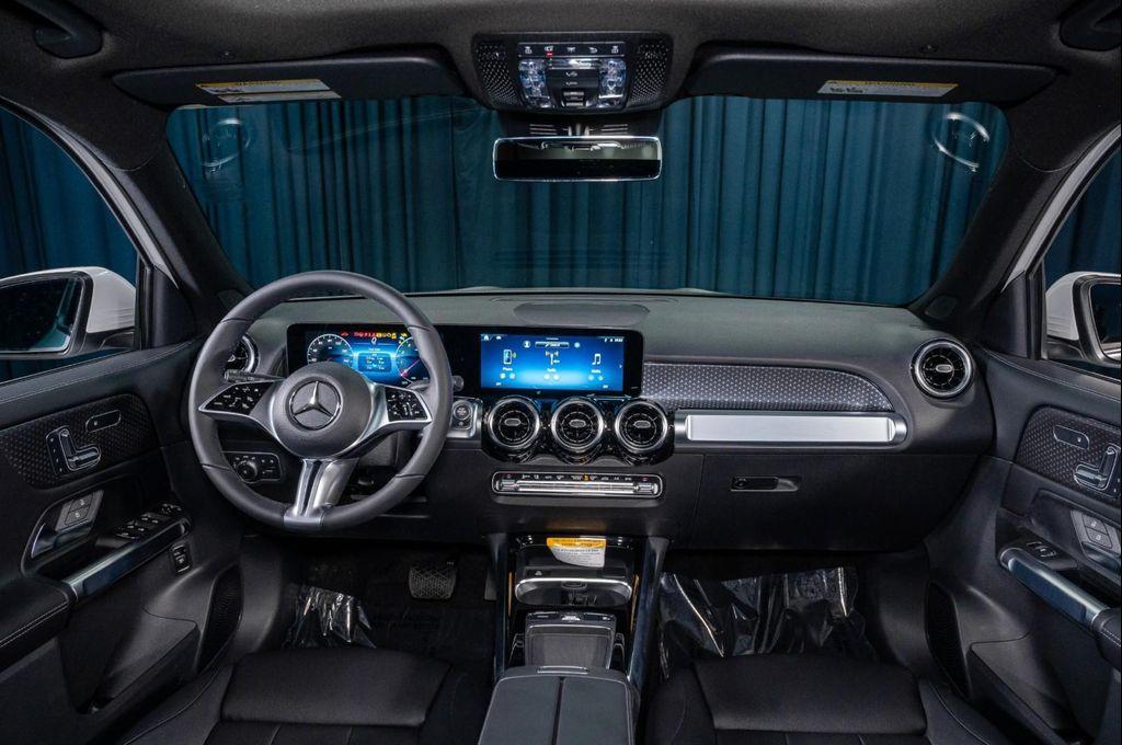 new 2026 Mercedes-Benz GLB 250 car, priced at $47,615