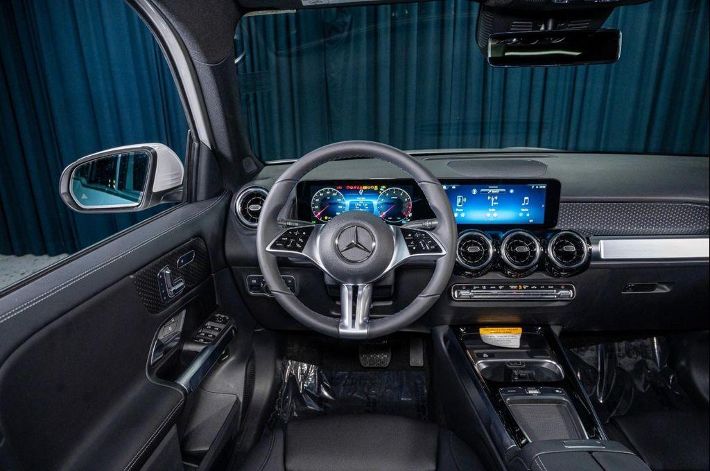 new 2026 Mercedes-Benz GLB 250 car, priced at $47,615