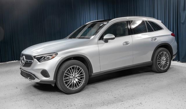 new 2024 Mercedes-Benz GLC 300 car, priced at $52,815