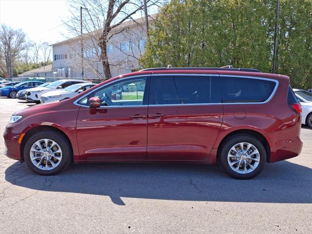 used 2022 Chrysler Pacifica car, priced at $23,800