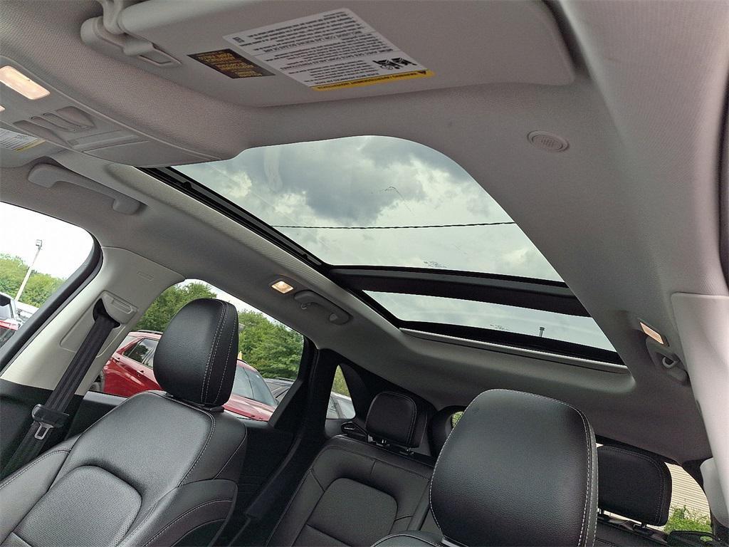 used 2022 Ford Escape car, priced at $22,275