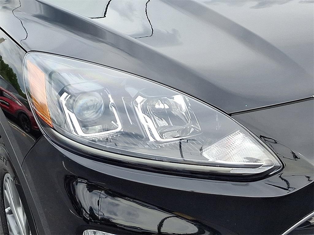 used 2022 Ford Escape car, priced at $22,275