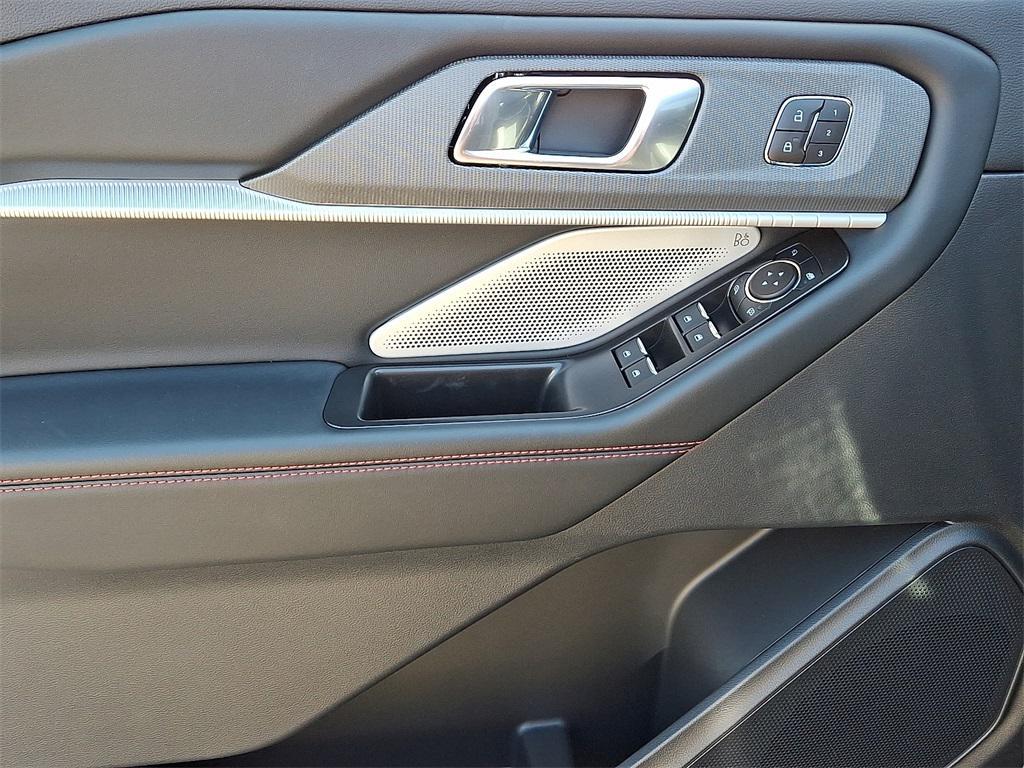 new 2025 Ford Explorer car, priced at $61,860