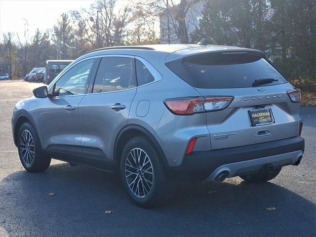 used 2022 Ford Escape car, priced at $25,250