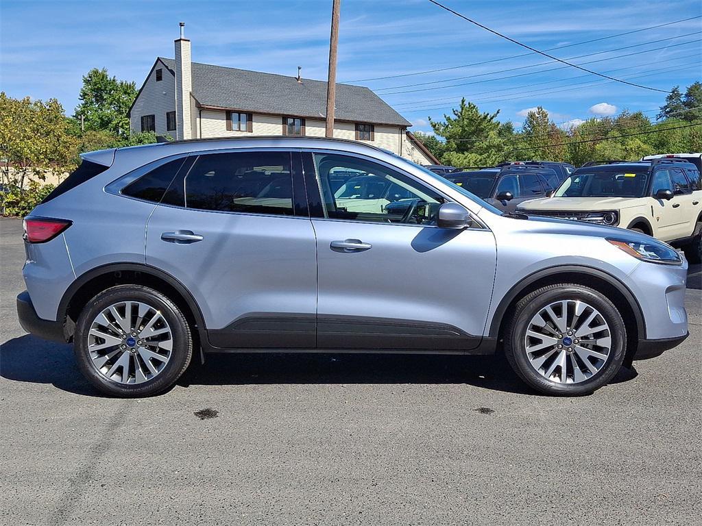 used 2022 Ford Escape car, priced at $27,995