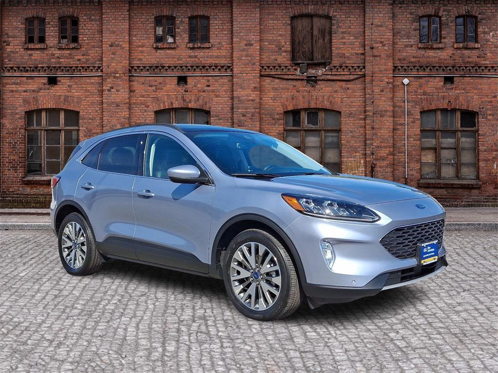 used 2022 Ford Escape car, priced at $25,250