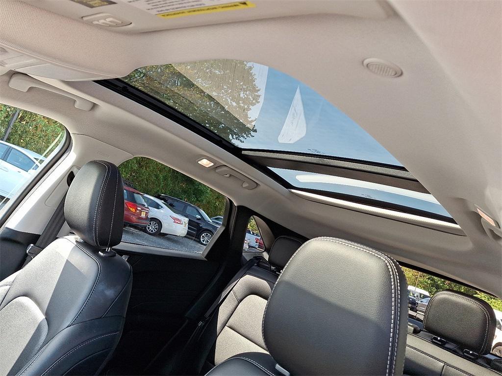 used 2022 Ford Escape car, priced at $27,995