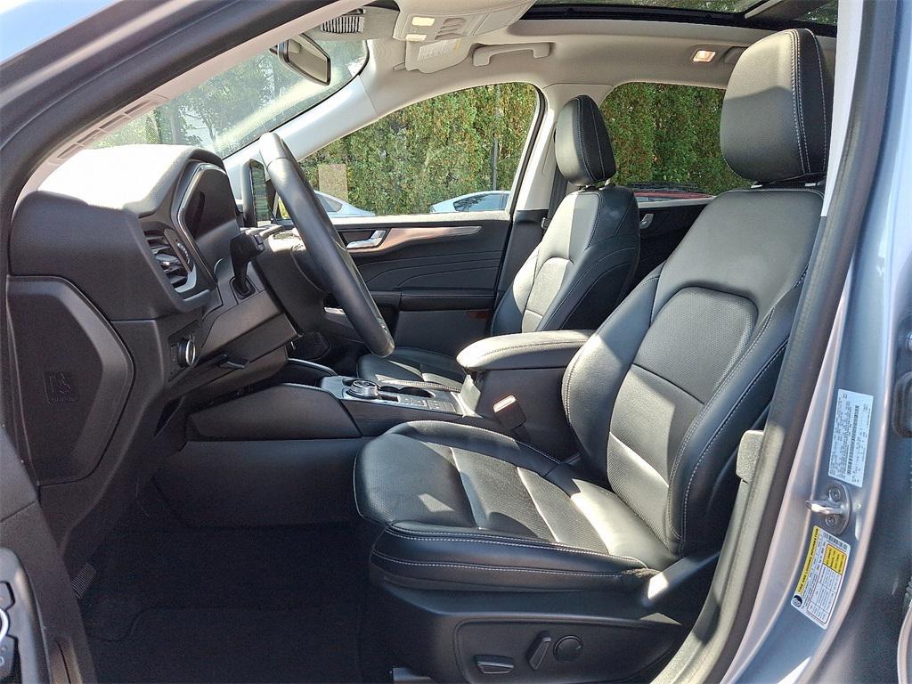 used 2022 Ford Escape car, priced at $27,995