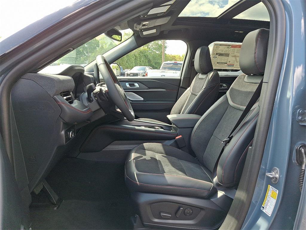 new 2025 Ford Explorer car, priced at $62,355