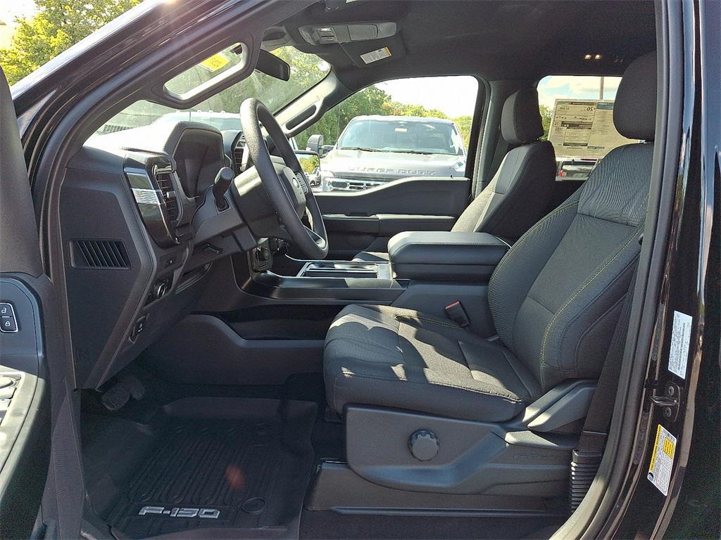 new 2025 Ford F-150 car, priced at $52,555