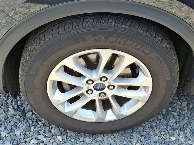used 2022 Ford Escape car, priced at $20,999