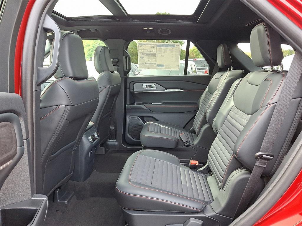 new 2025 Ford Explorer car, priced at $53,770