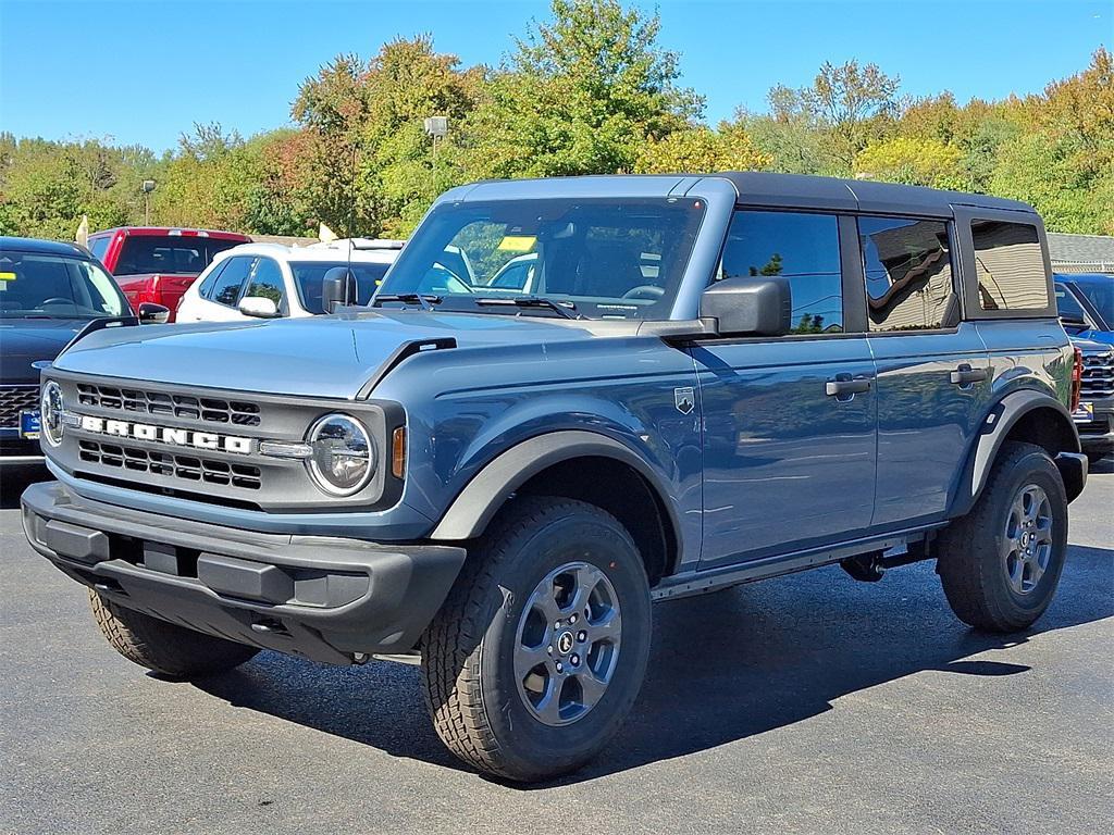 new 2025 Ford Bronco car, priced at $49,180