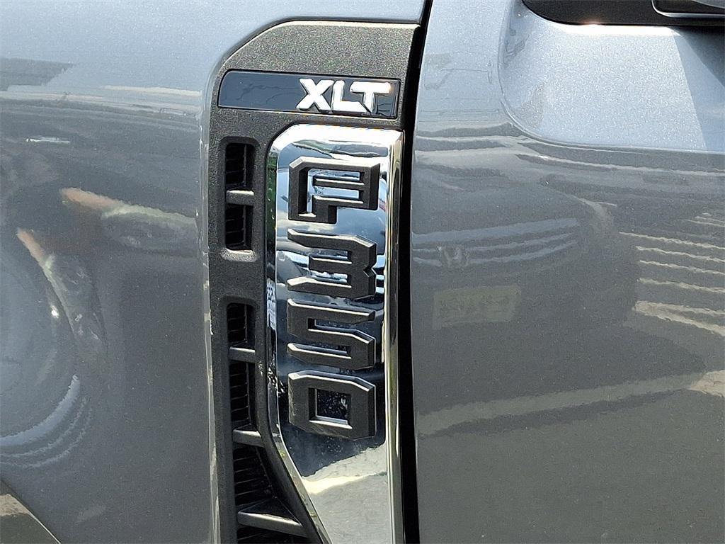 new 2025 Ford F-350 car, priced at $67,520
