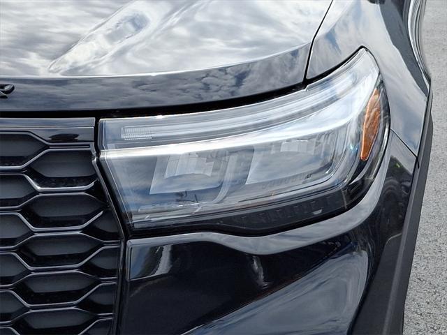 new 2025 Ford Explorer car, priced at $52,260
