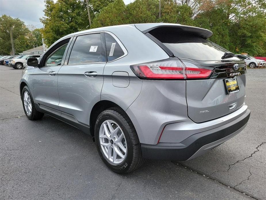 new 2024 Ford Edge car, priced at $44,005