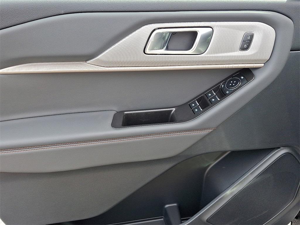 new 2025 Ford Explorer car, priced at $49,855