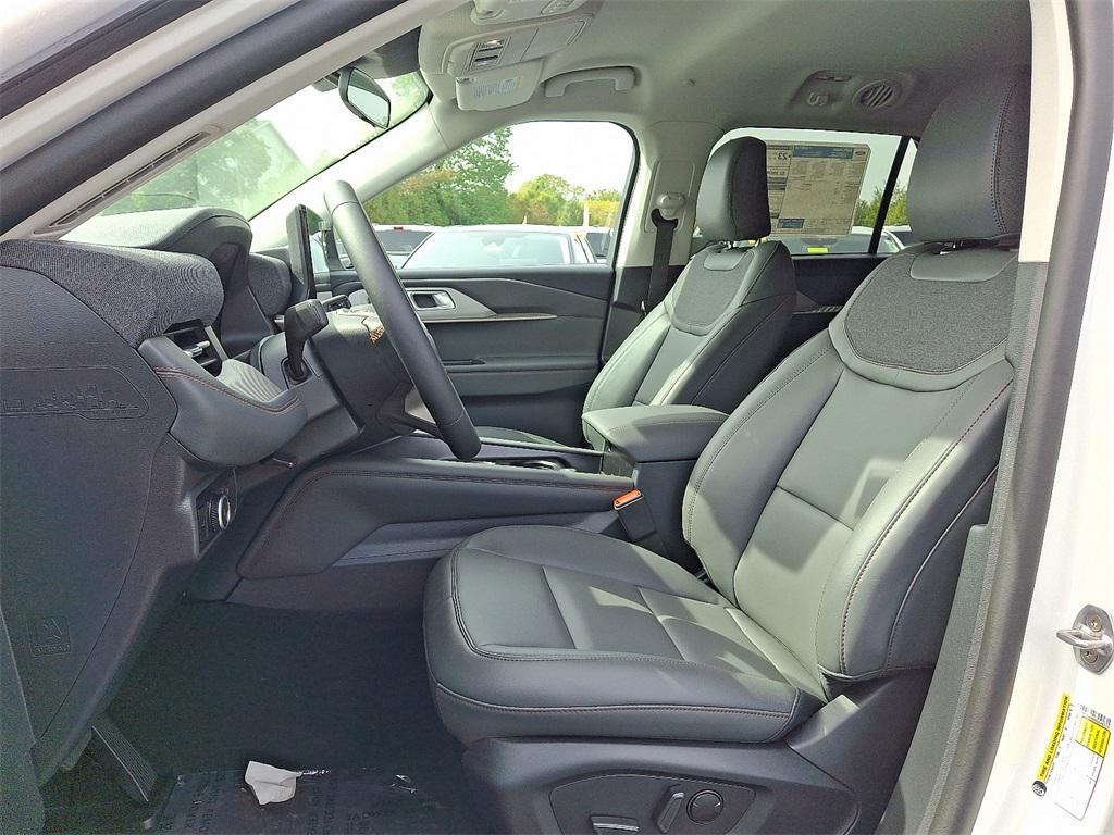 new 2025 Ford Explorer car, priced at $49,855