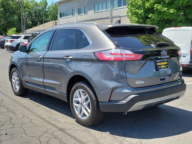 new 2024 Ford Edge car, priced at $43,025