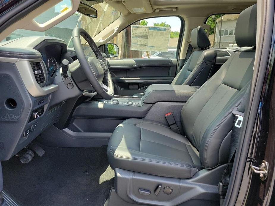 new 2024 Ford Expedition Max car, priced at $73,605