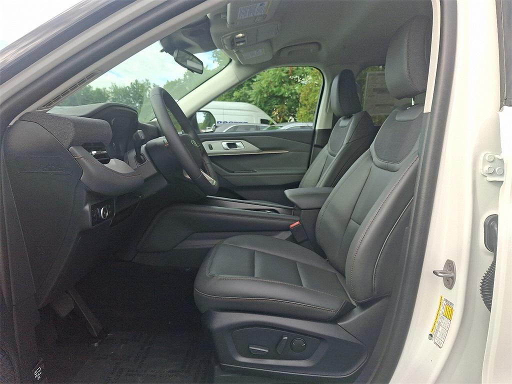 new 2025 Ford Explorer car, priced at $49,855