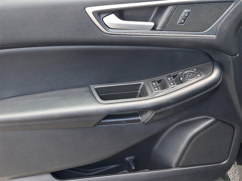 used 2022 Ford Edge car, priced at $25,250