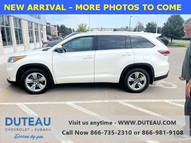 used 2016 Toyota Highlander car, priced at $24,900