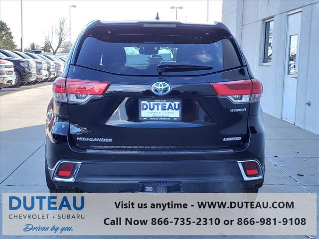 used 2019 Toyota Highlander Hybrid car, priced at $29,900