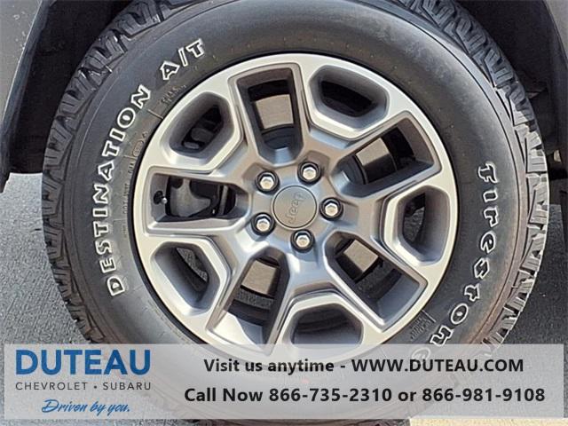 used 2020 Jeep Cherokee car, priced at $20,900