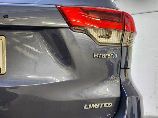 used 2019 Toyota Highlander Hybrid car, priced at $30,991