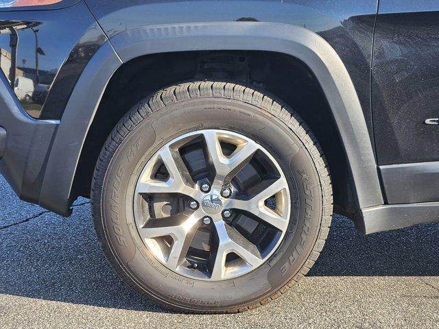 used 2014 Jeep Cherokee car, priced at $11,999