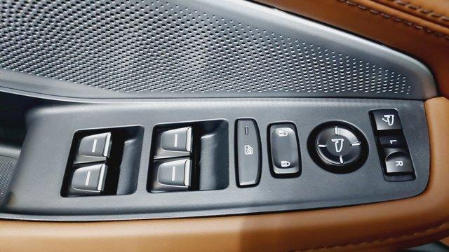 new 2026 Acura MDX car, priced at $68,250