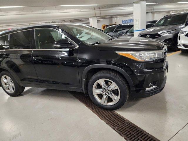 used 2016 Toyota Highlander car, priced at $23,999