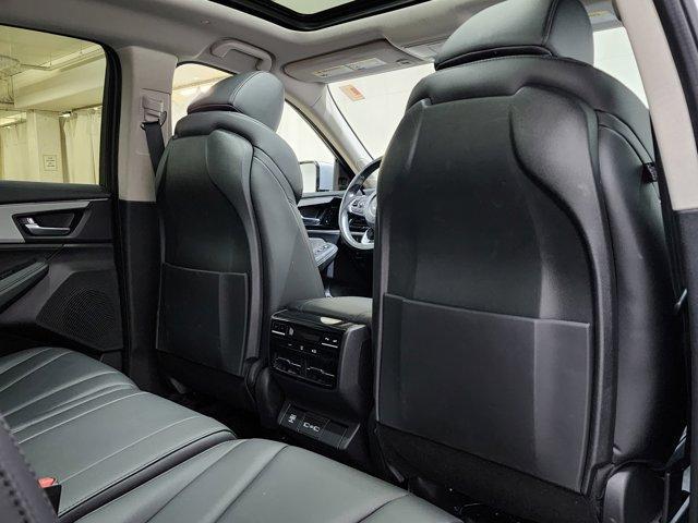 used 2024 Acura MDX car, priced at $38,799