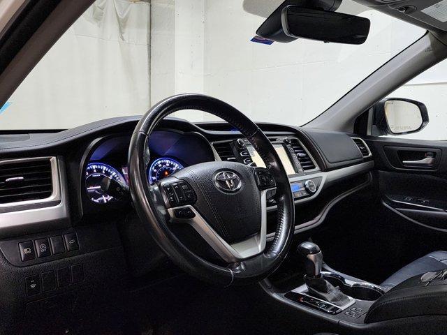 used 2017 Toyota Highlander car, priced at $18,999