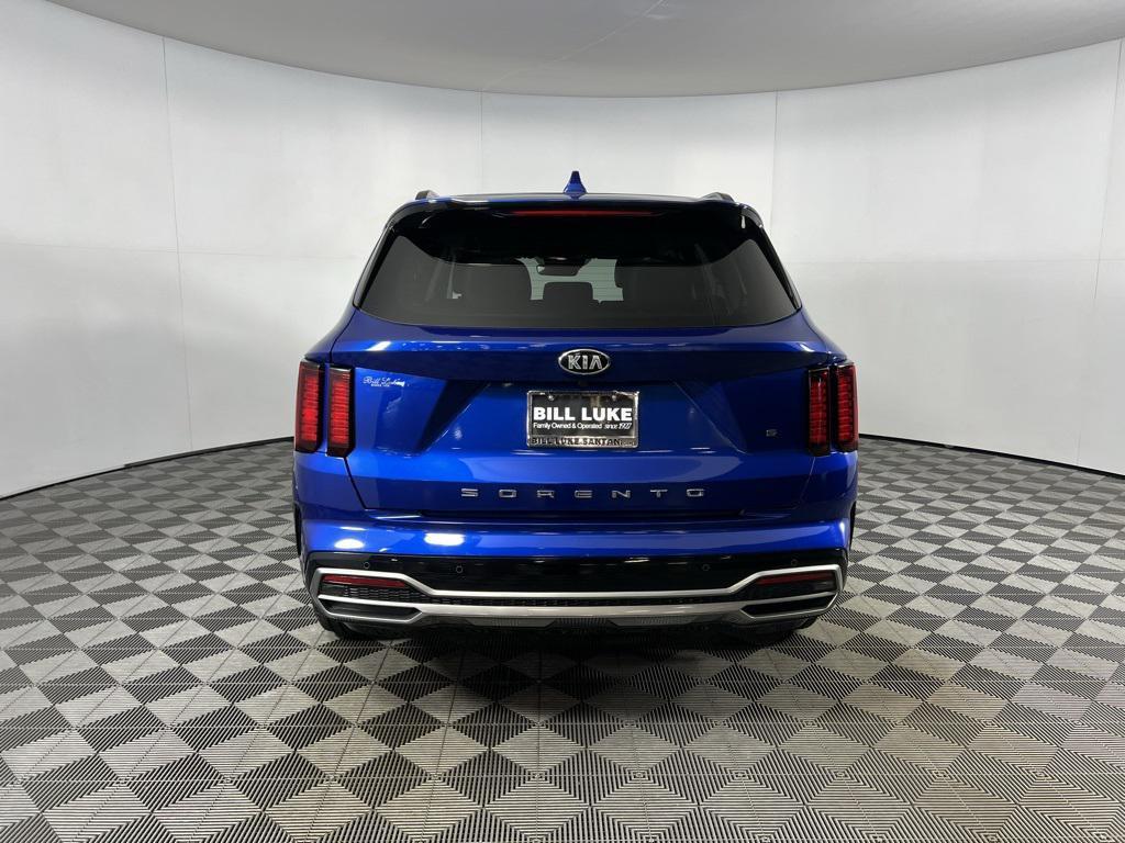 used 2021 Kia Sorento car, priced at $21,673