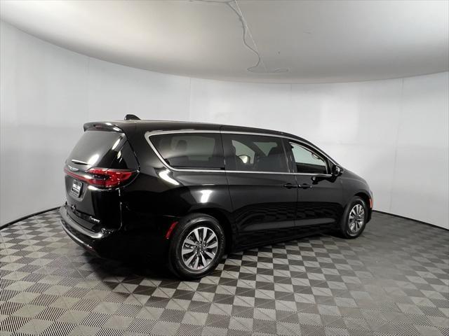 used 2024 Chrysler Pacifica Hybrid car, priced at $28,675