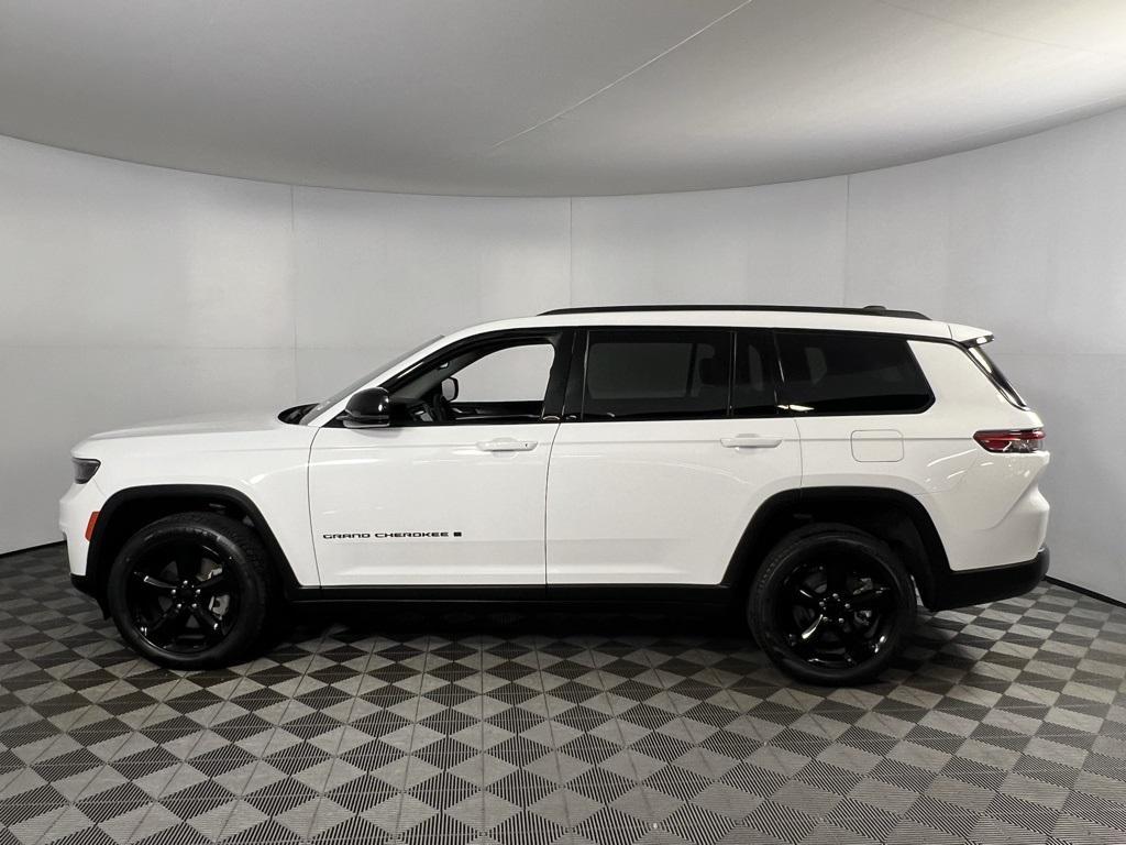 used 2024 Jeep Grand Cherokee L car, priced at $32,573