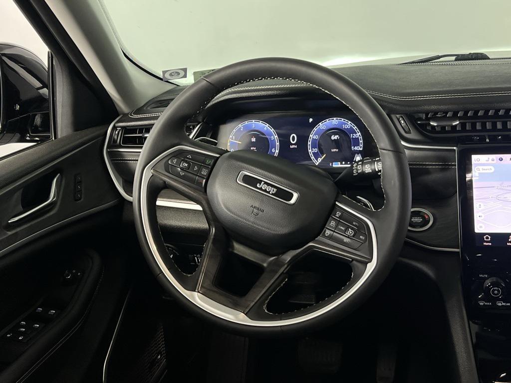 used 2024 Jeep Grand Cherokee car, priced at $33,373