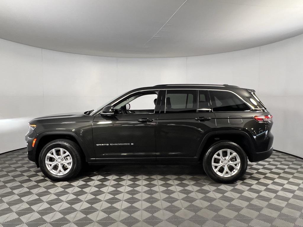 used 2024 Jeep Grand Cherokee car, priced at $33,373