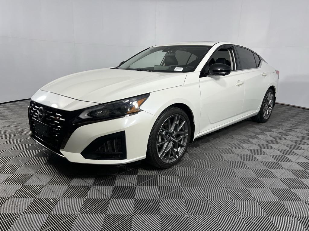 used 2023 Nissan Altima car, priced at $23,975