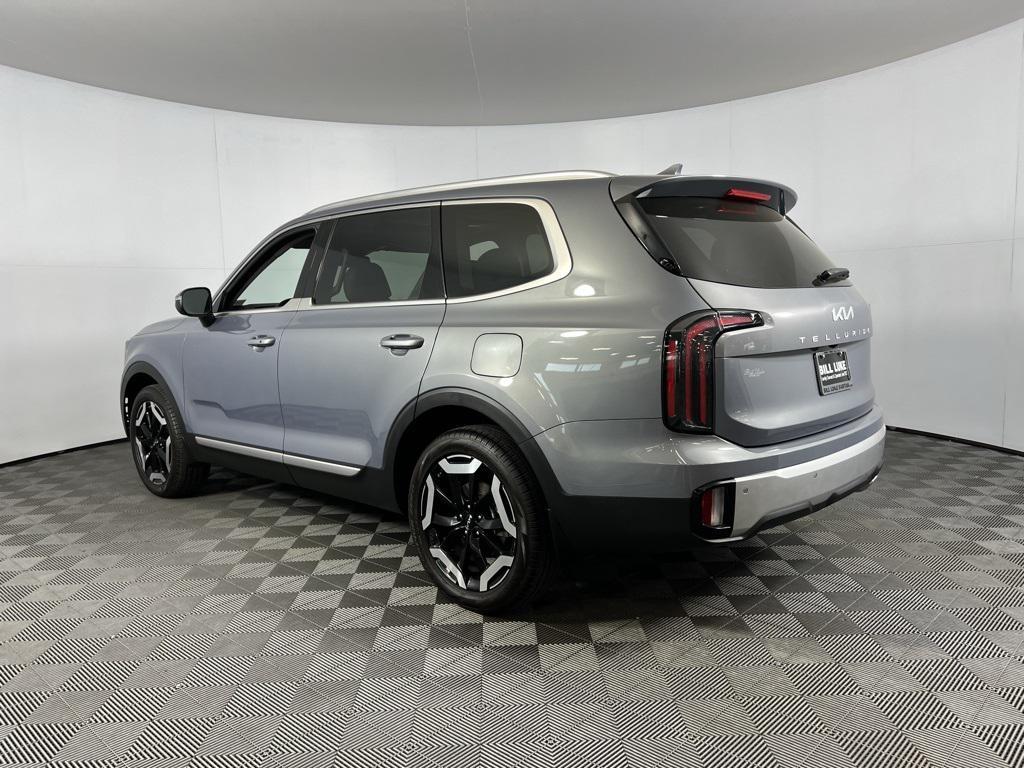 used 2024 Kia Telluride car, priced at $37,875