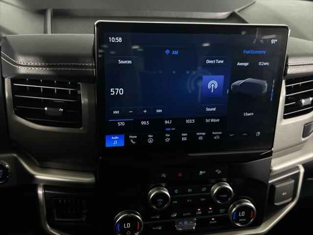 used 2024 Ford Expedition car, priced at $50,973